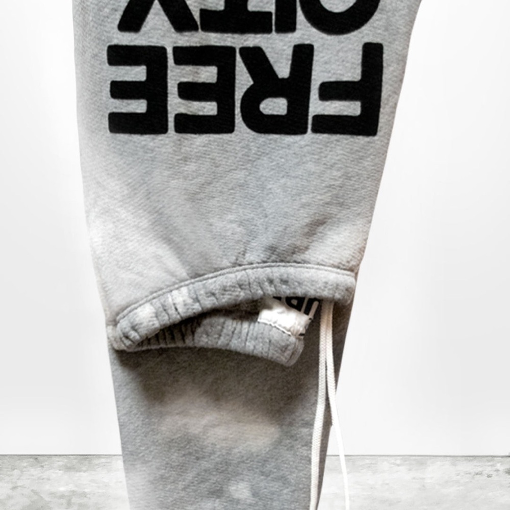 Freecity BLEACHOUT OG sweatpant - heatheryumm